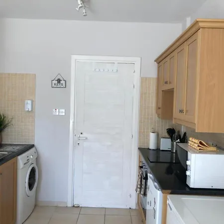 Panoramic Holidays Apartment *