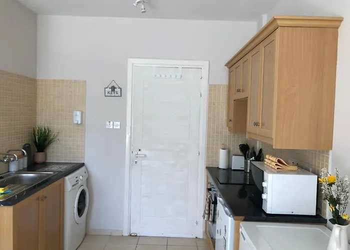 Panoramic Holidays Apartment *